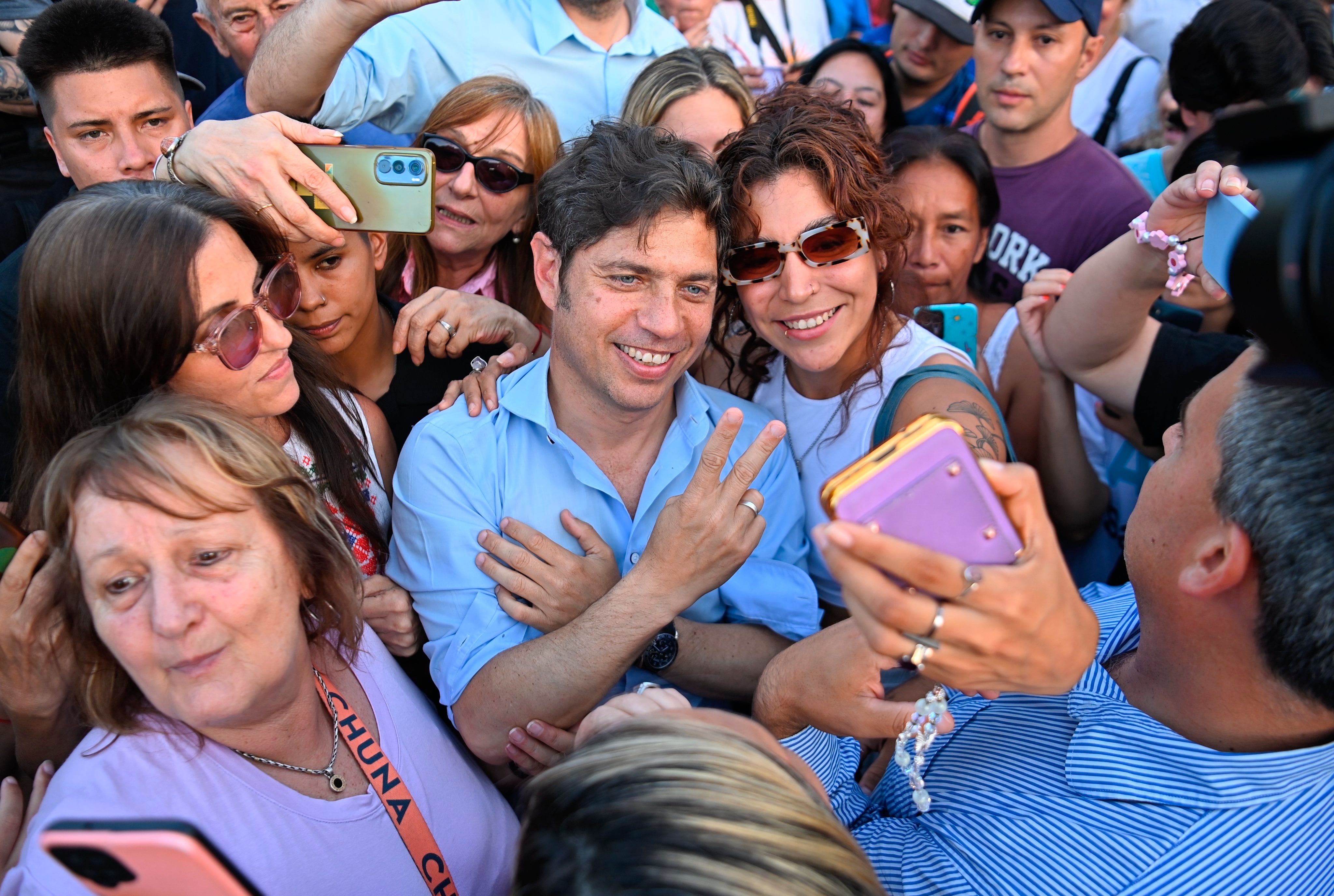Kicillof también reunió a su mesa política para consensuar una decisión sobre el desdoblamiento y las PASO