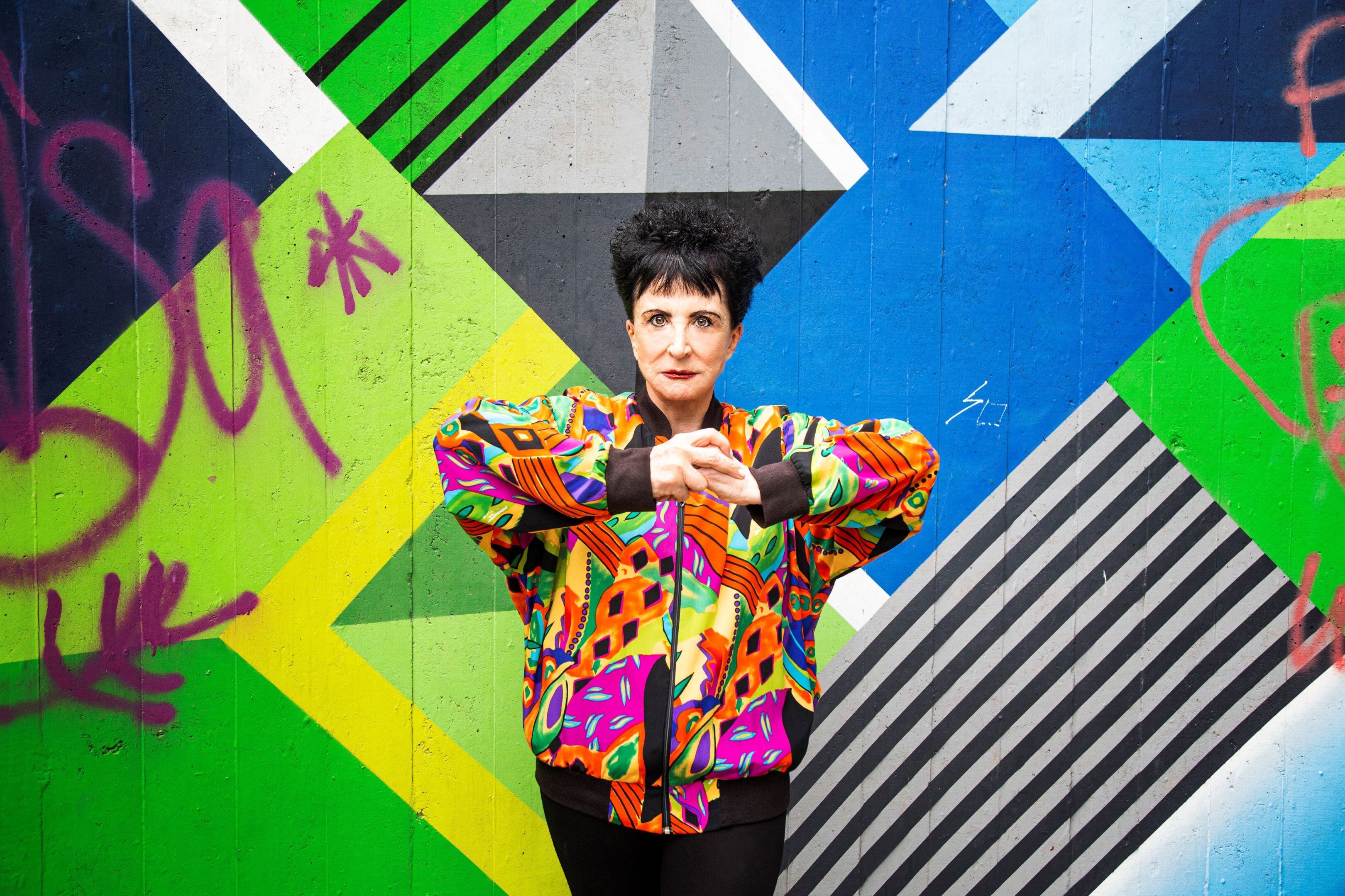 Aunque pareciera que ya no existen, las tribus urbanas y virtuales vuelven a reunirse una y otra vez.