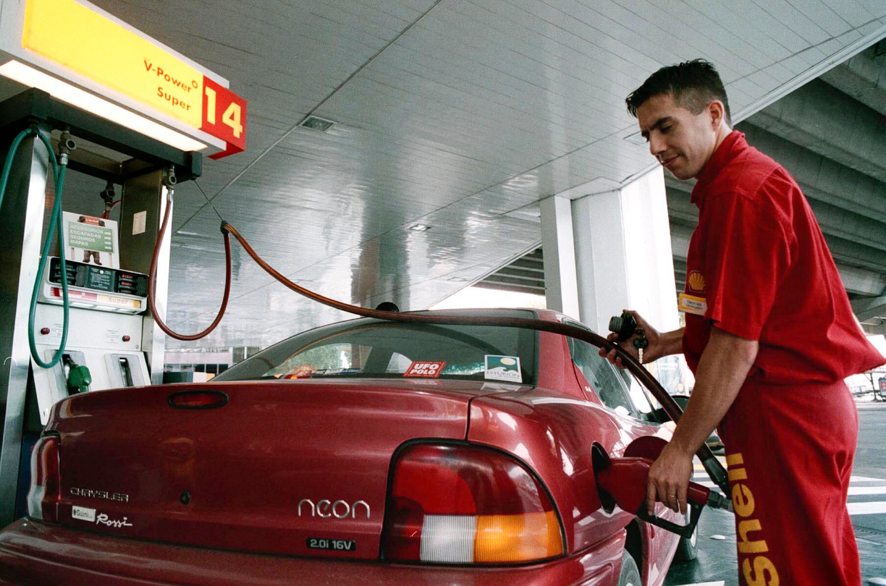 Tras el fin del congelamiento de precios, las naftas subieron entre un 4 y un 6 por ciento.