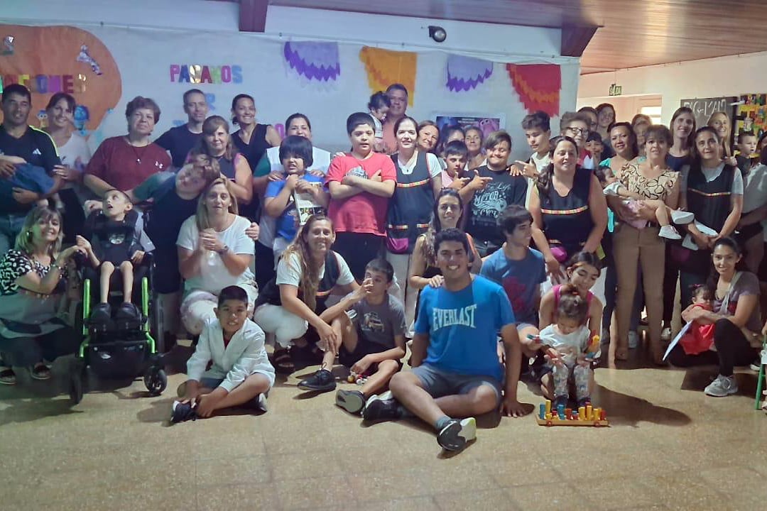 Comunidad educativa de la Escuela Especial N°501 del partido de General Belgrano