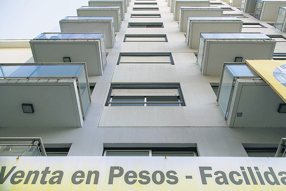 Las escrituras formalizadas en junio fueron un 52,7 por ciento inferiores a las de mayo.