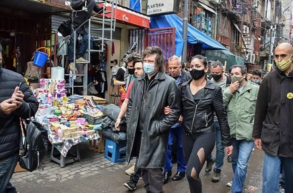 Javier Milei en su recorrido de campaña por las Elecciones 2023