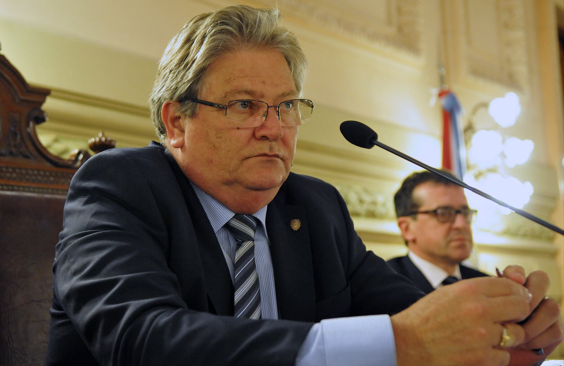 El vicegobernador Fascendini volvió a citar a diputados y senadores para el jueves