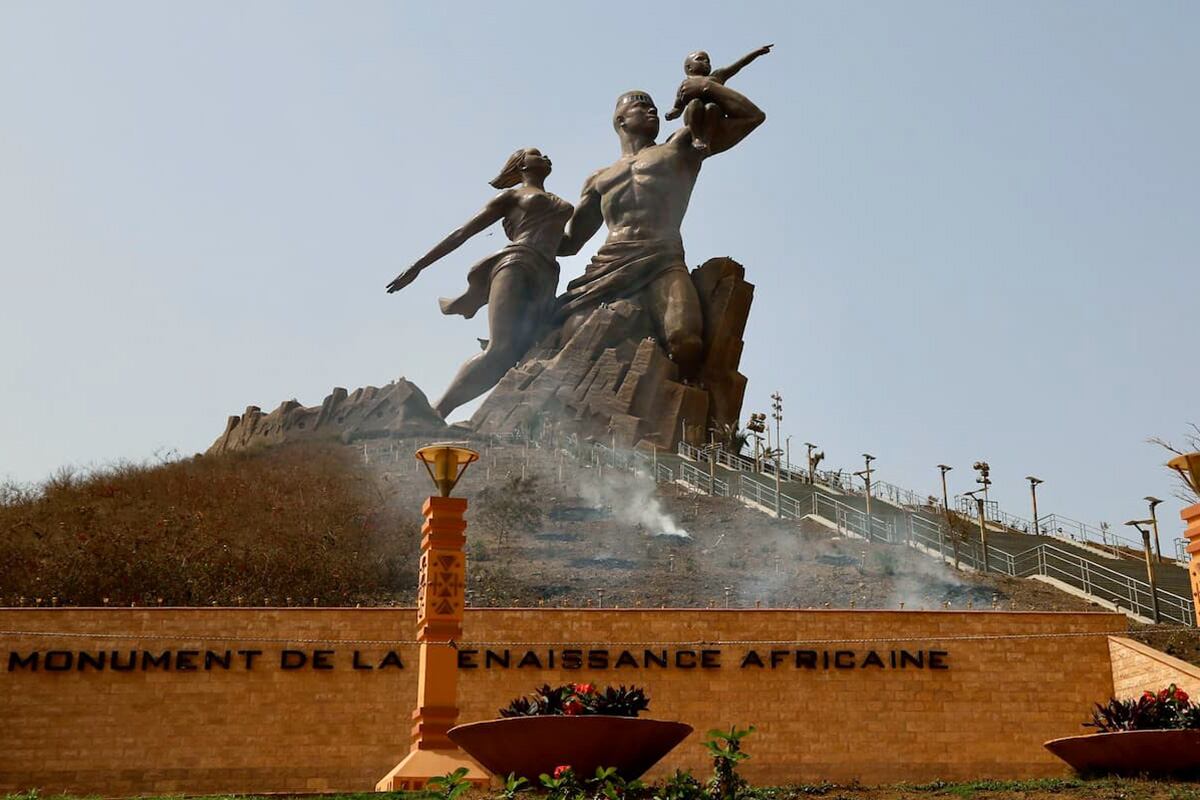 Monumento al Renacimiento Africano. Imagen: Alexey Yakovlev