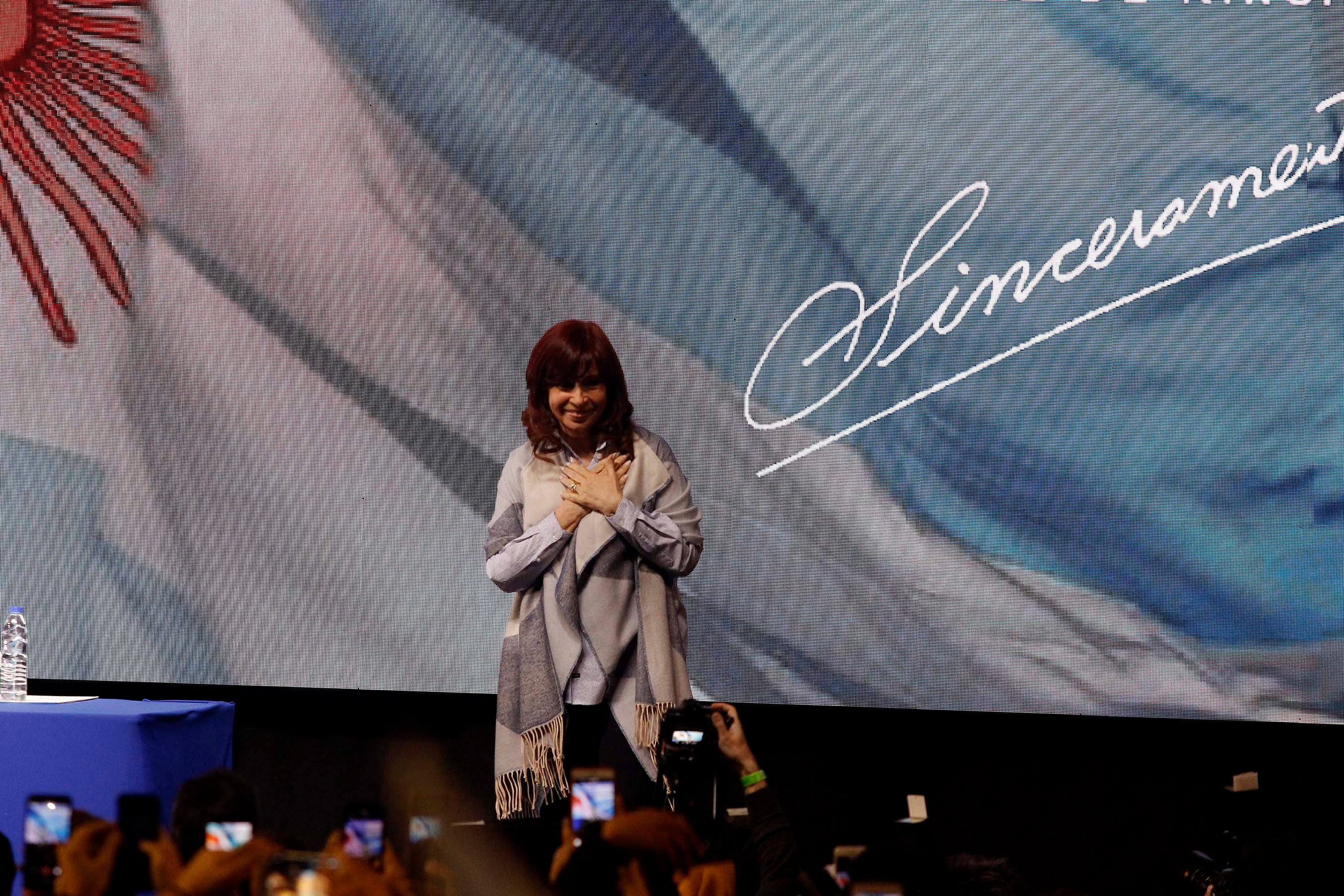 En la presentación de su libro Sinceramente, en Mar del Plata, CFK hizo alusión a la caída de la calidad de los alimentos en el país.