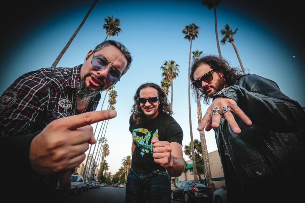 El cantante y guitarrista argentino armó grupo con los estadounidenses Paris Beck (hijo de Sebastian Bach) y Tin Haguen.