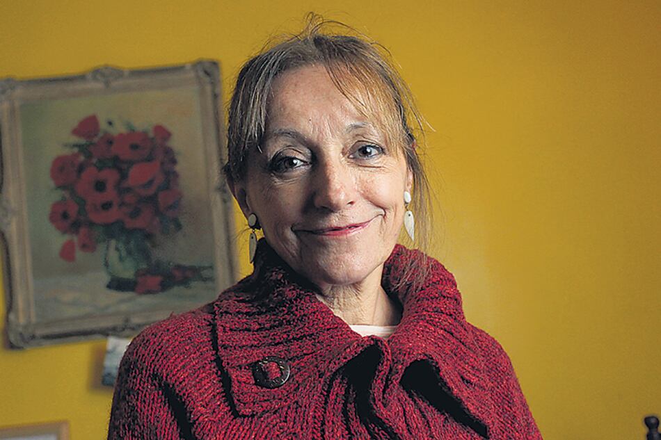 En 1976, Villa debió declinar una beca para viajar con la Opera de Pekín.