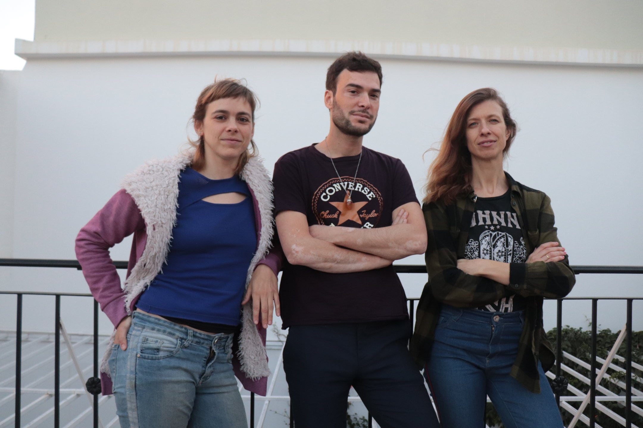 Howlin comparte la dirección con Santiago Swi y Flor Micha.