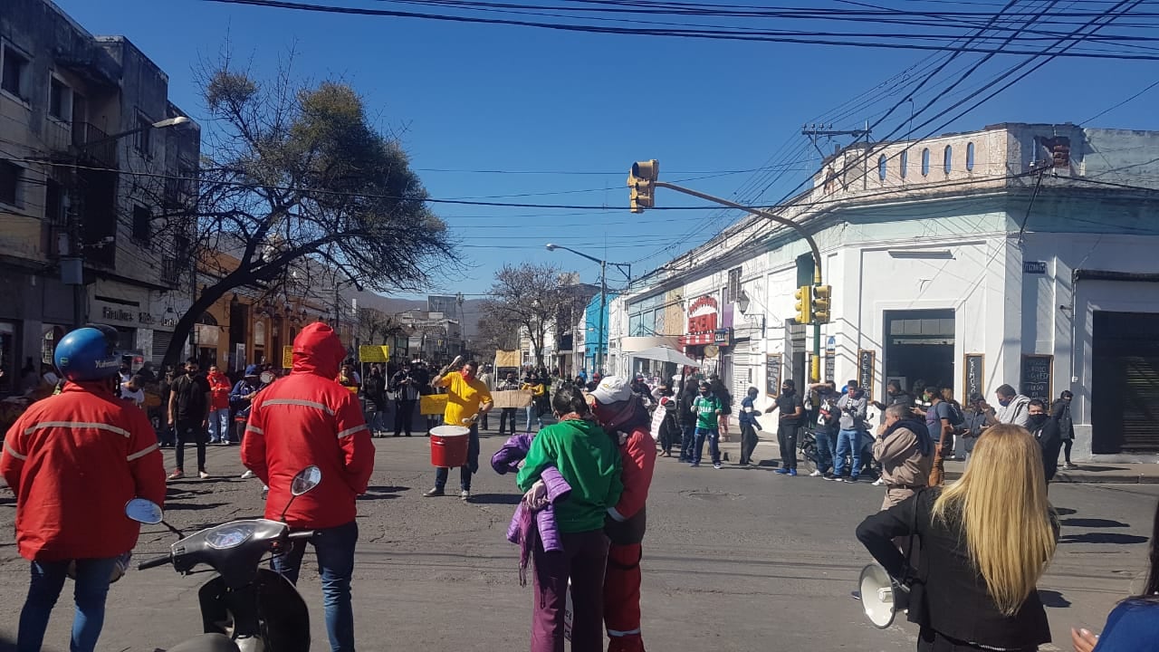 Movilización en las calles San Martín e Ituzaingo