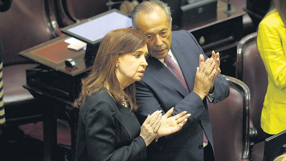 La ex presidenta Cristina Fernández asumió como senadora el 10 de diciembre.