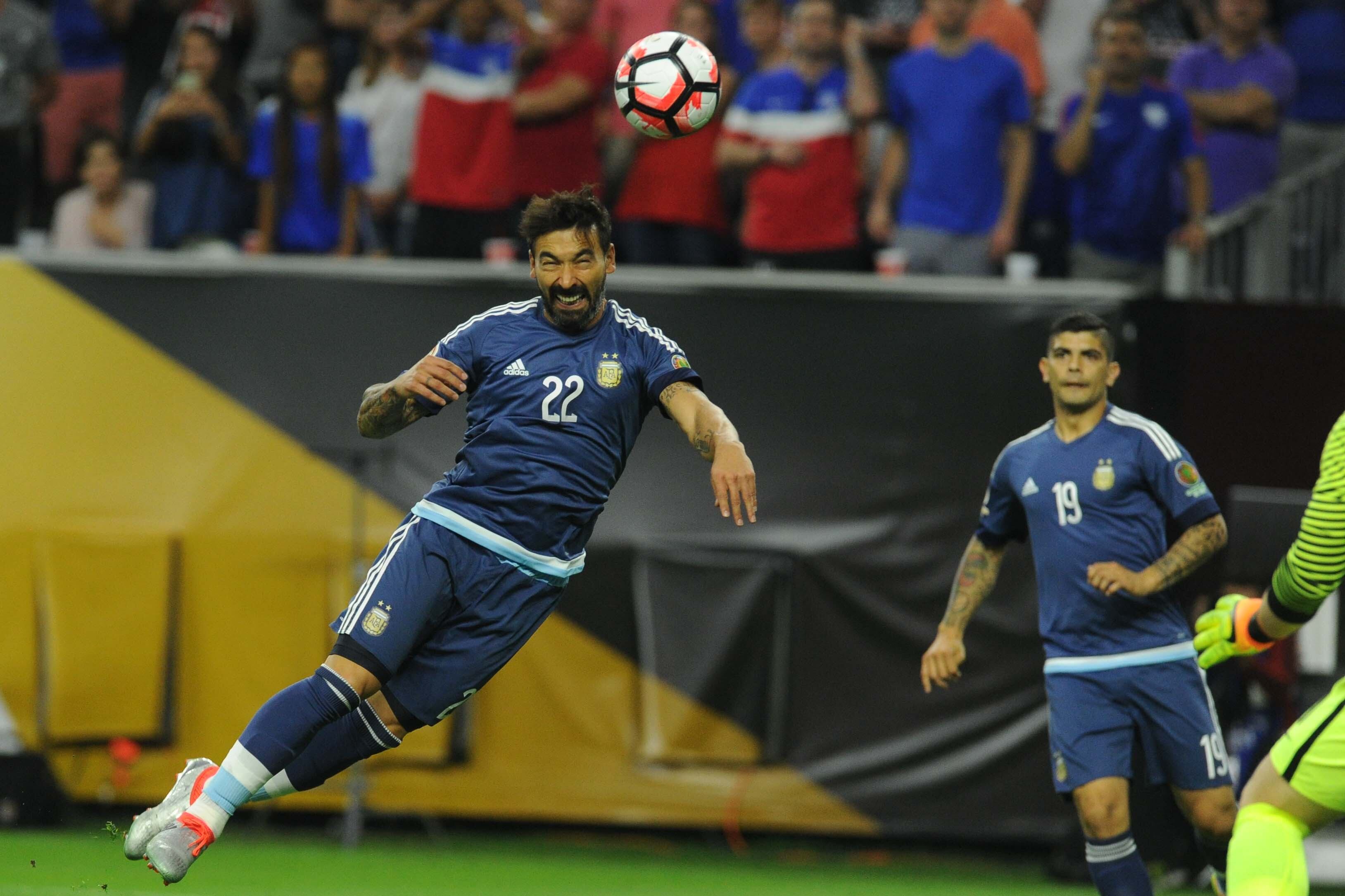 Una de las últimas imágenes de Lavezzi con la camiseta argentina, en la Copa América 2016