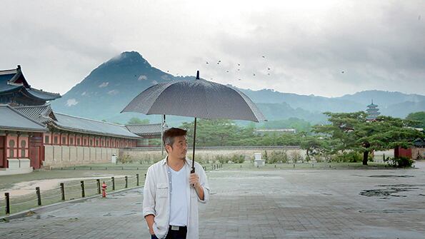 50 Chuseok echa miradas tangenciales sobre las diferencias culturales y generacionales.