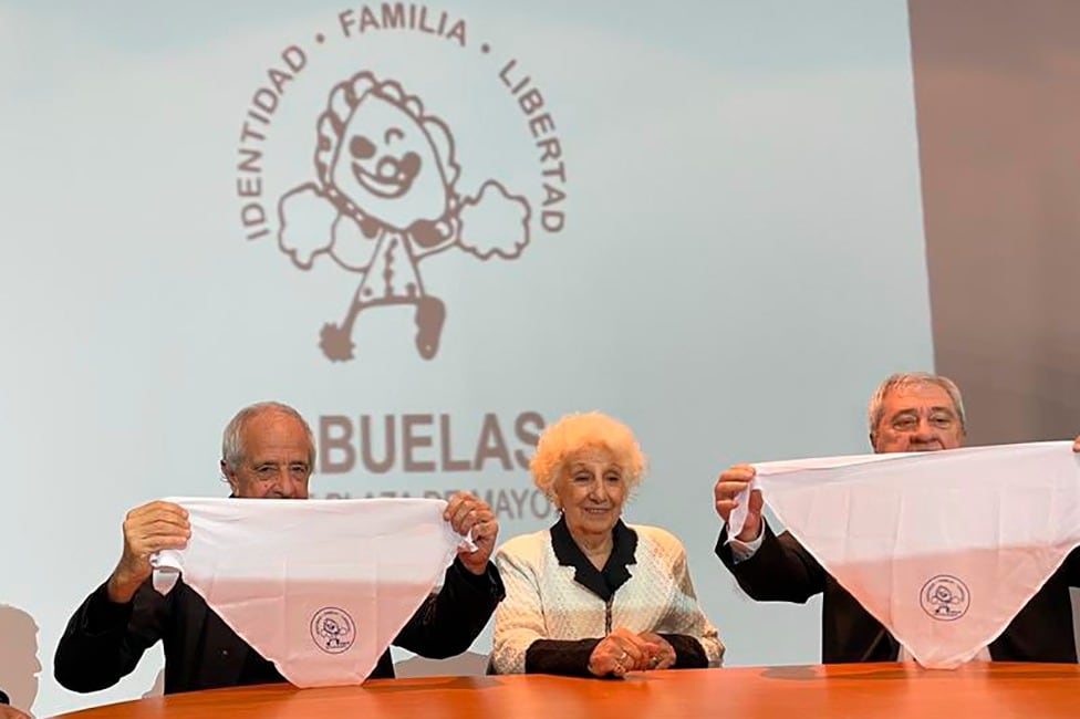 Estela de Carlotto junto a los presidentes de River y Boca