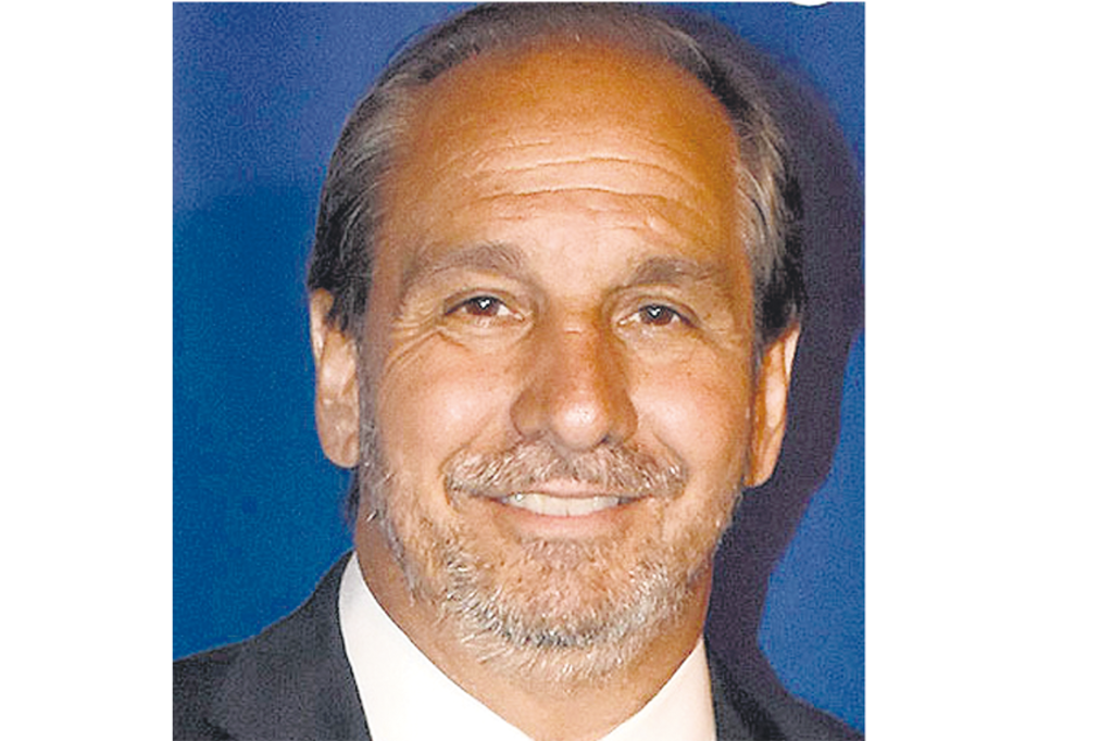 Nicolás Caputo embolsaría 20 millones de dólares por la operación mientras se queda sin operar en la Bolsa.