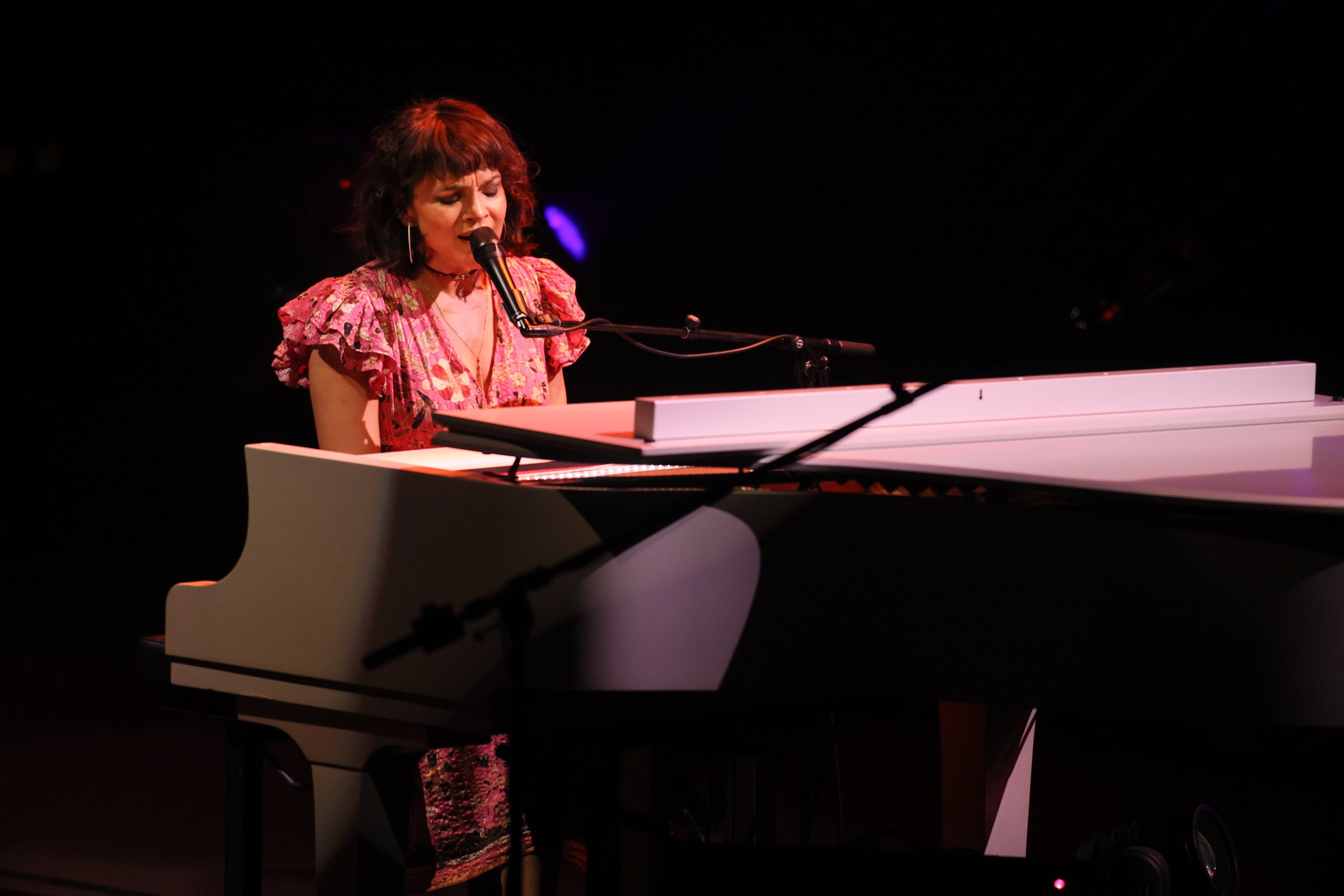 Norah Jones arrancó el show con “What Am I to You?”, de su álbum debut. Foto: Gallo Bluguermann