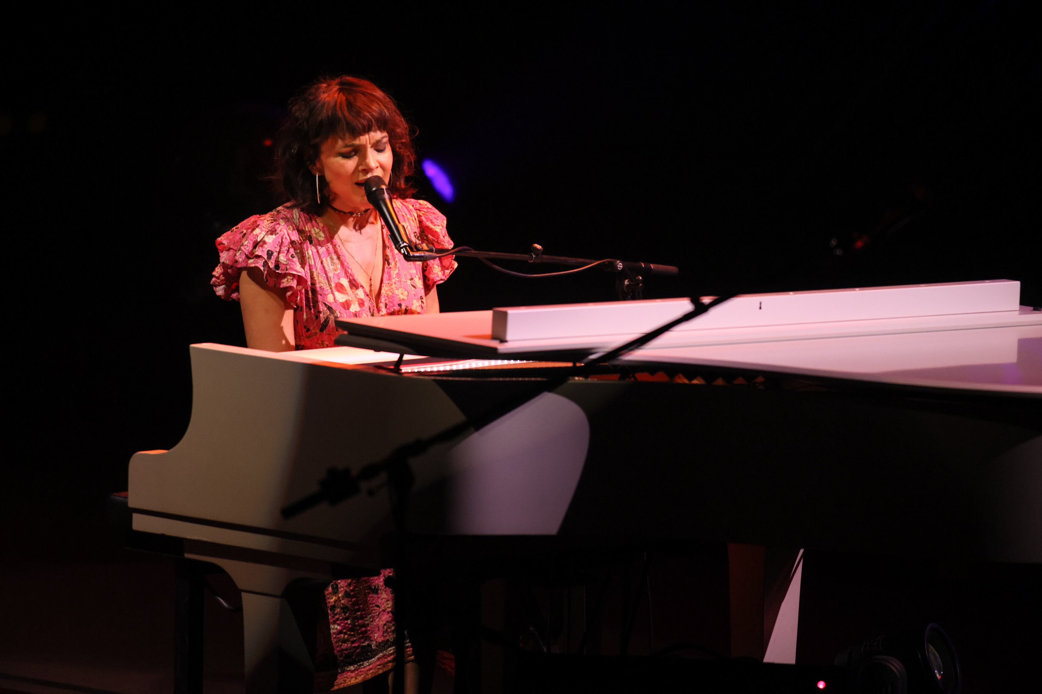 Norah Jones arrancó el show con “What Am I to You?”, de su álbum debut. Foto: Gallo Bluguermann