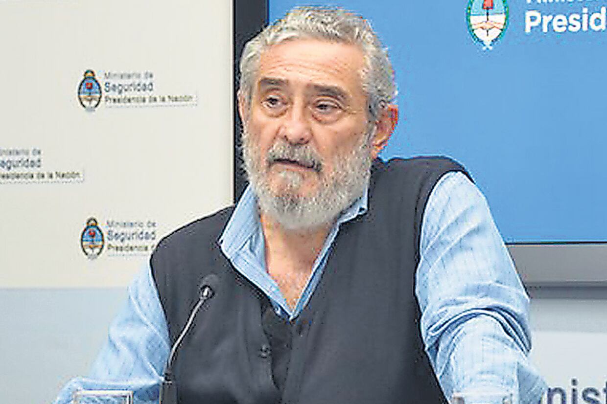 “Si nosotros no podemos salir juntos de este barco, encalla”, les dijo Daniel Barberis a los gendarmes.