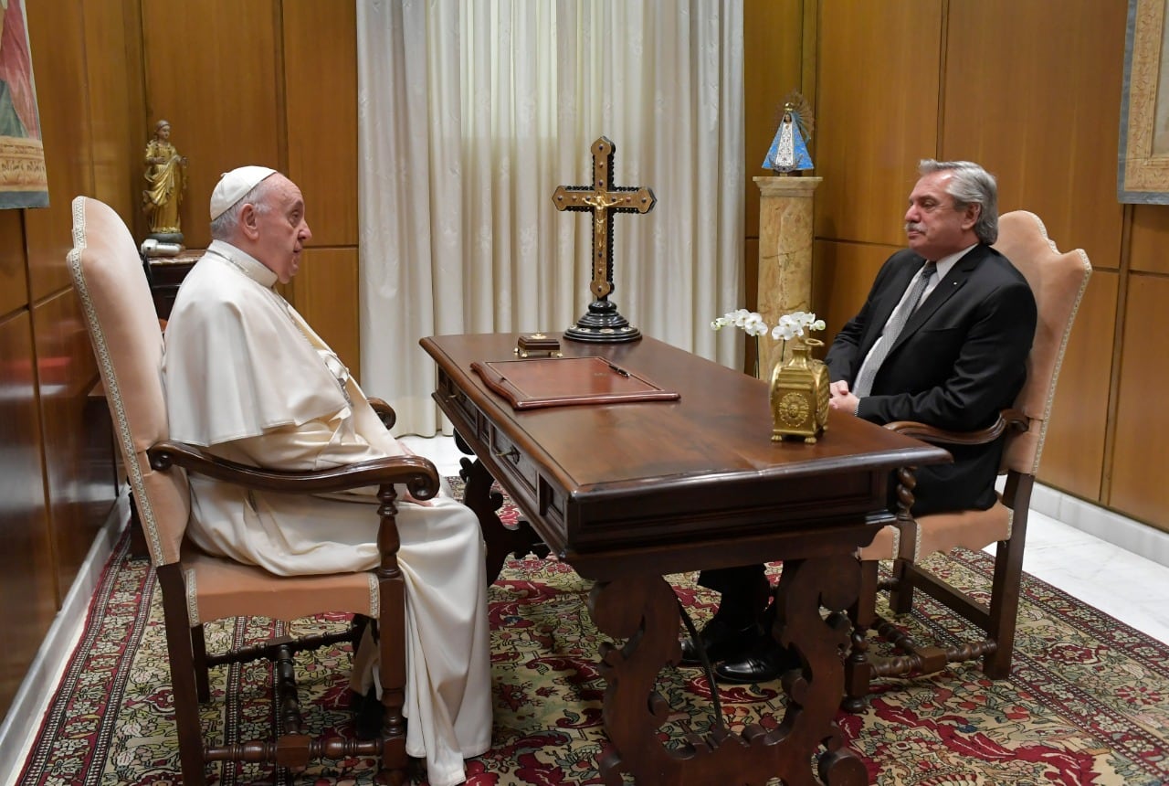 Alberto Fernández se reunió en el Vaticano con el papa Francisco.