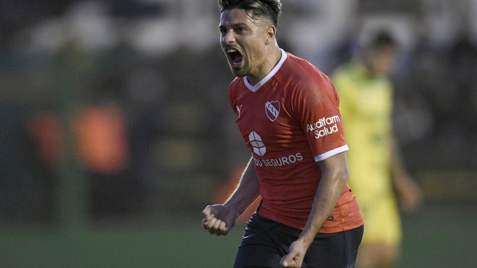 Sebastián Palacios festeja el gol en el estadio de Defensa y Justicia.