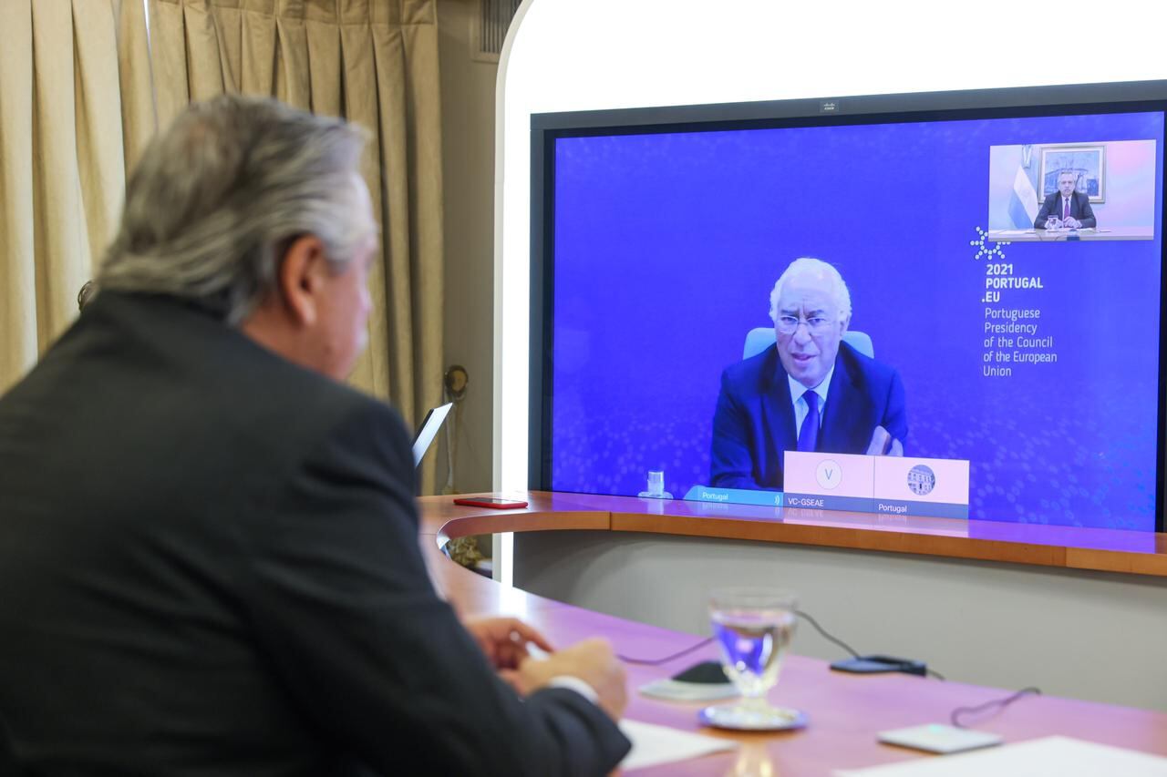 El presidente Alberto Fernández mantuvo una videoconferencia desde la residencia de Olivos con el primer ministro de la República Portuguesa, Antonio Costa, en la que analizaron la situación epidemiológica de ambos países.