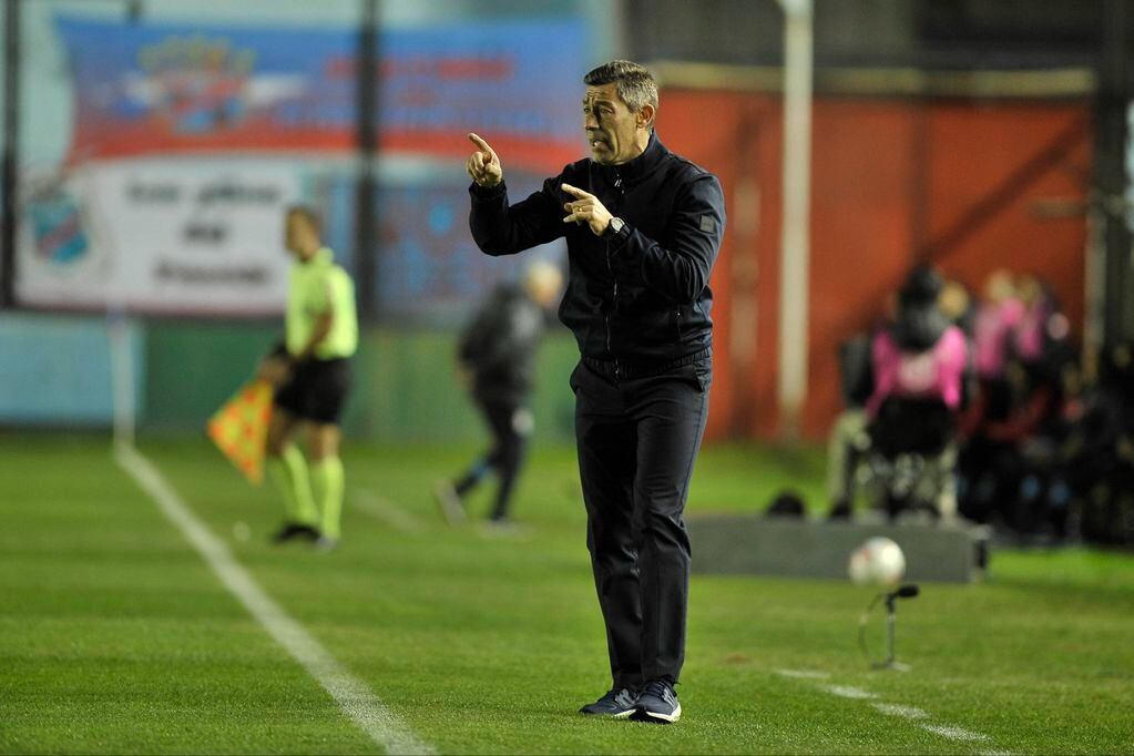 Pedro Caixinha se va de Talleres con el equipo en la vigésimo cuarta posición
