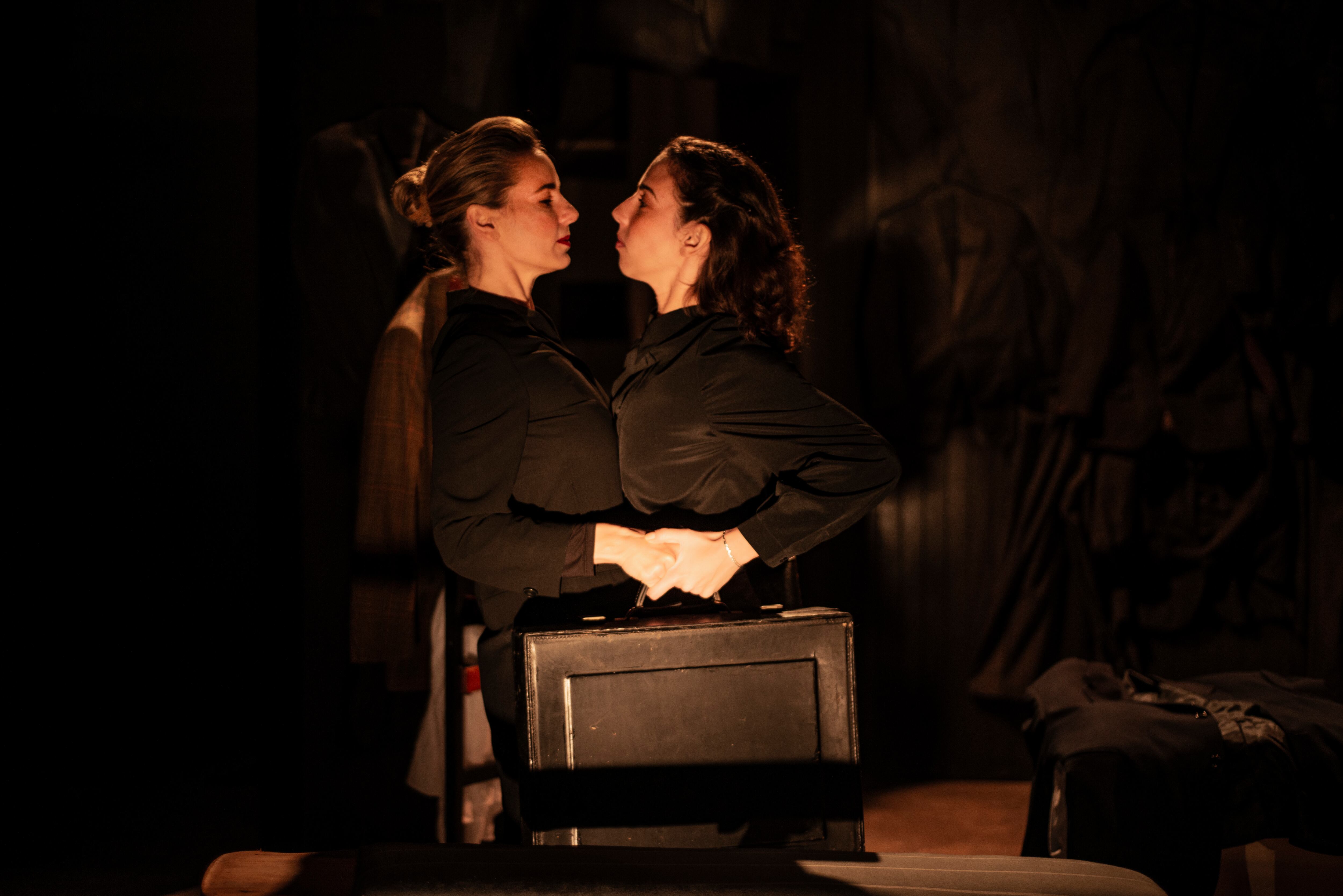 Julieta Cardinali y Vera Spinetta se lucen en esta obra tensa y profunda.