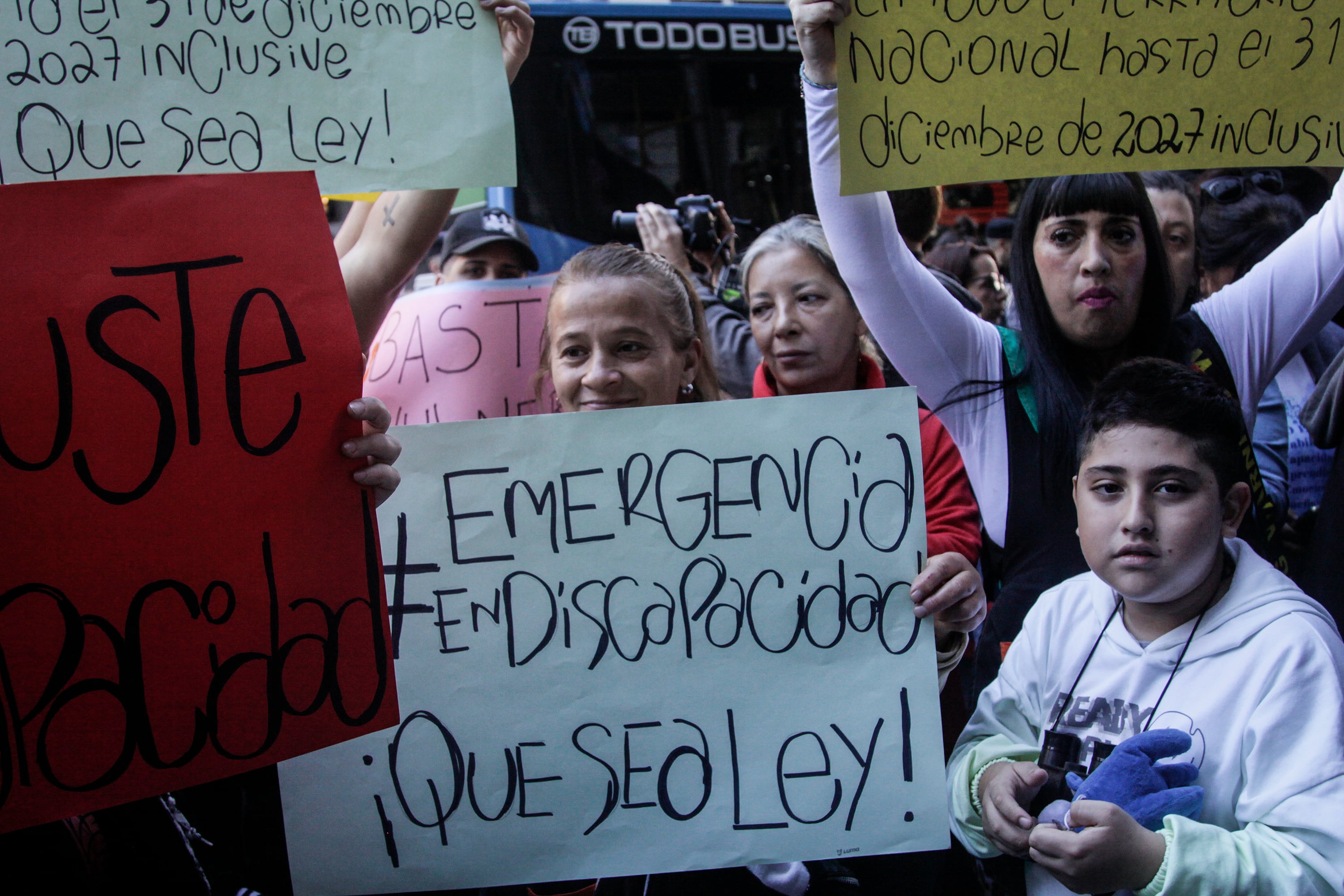 Marcha por recorte en discapacidad -30/04/2025