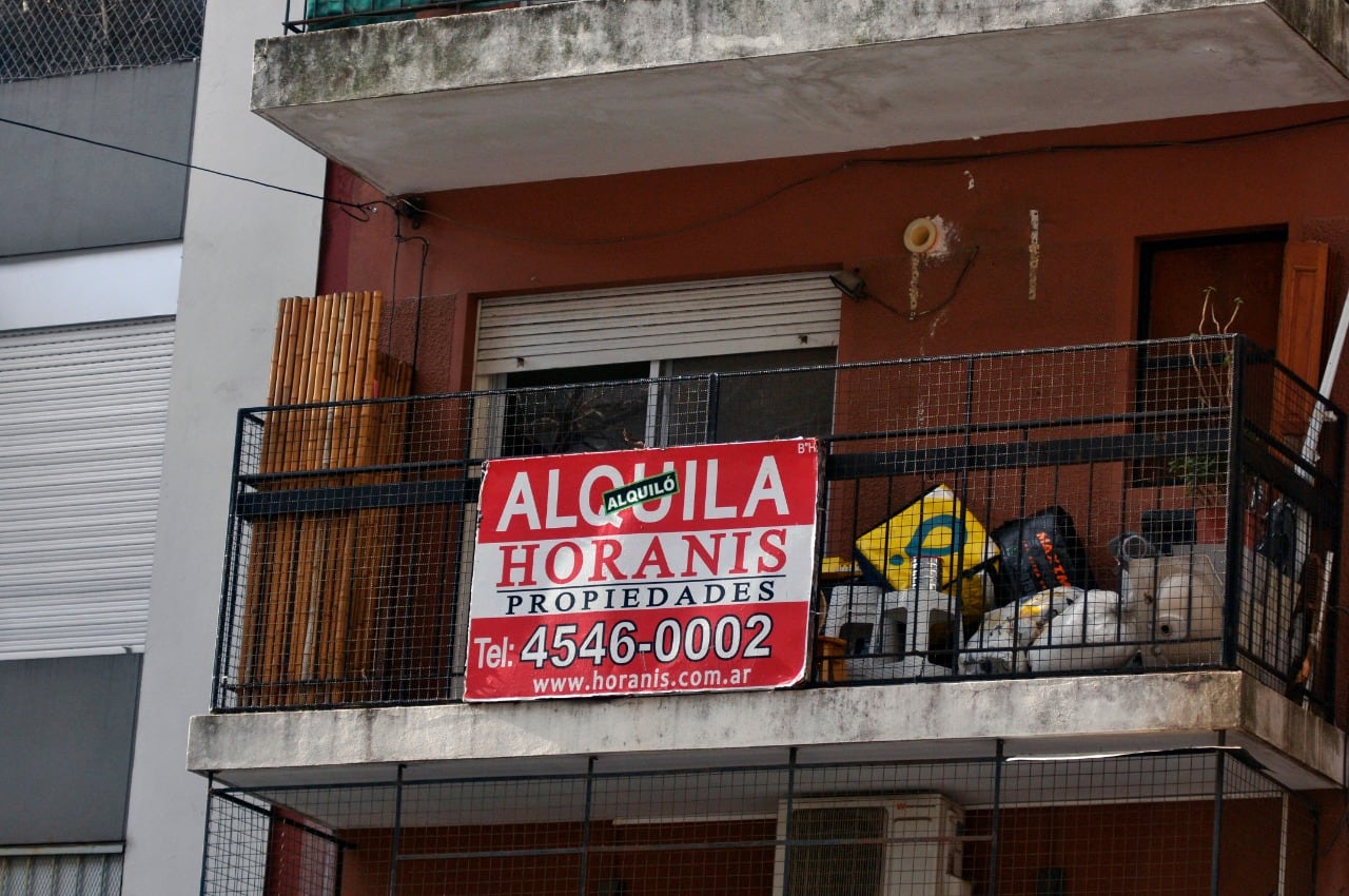 Organizaciones sociales e inquilinos reclaman por un marco de protección a los inquilinos.