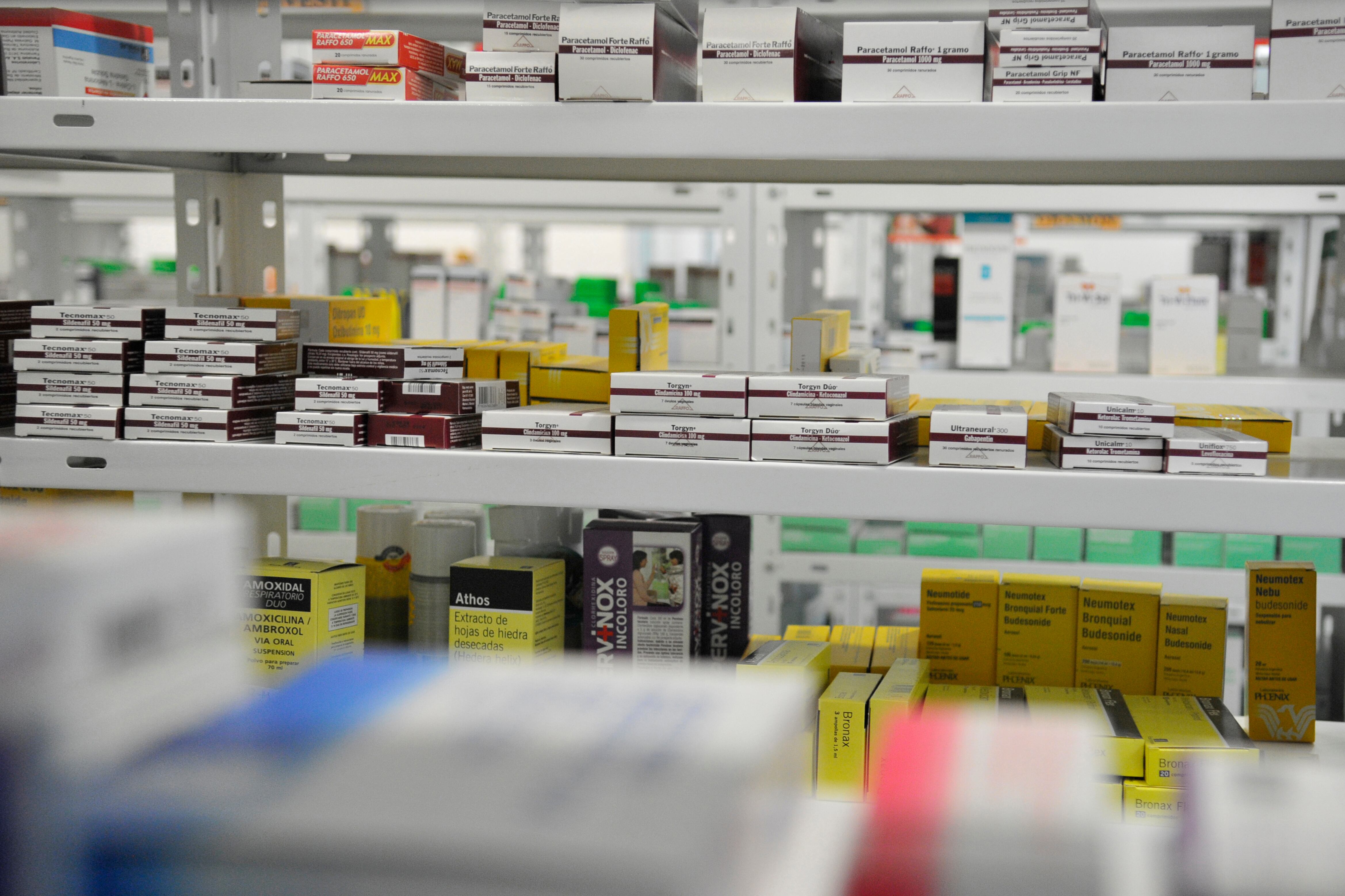 Los laboratorios remarcan frente a la pasividad del gobierno.