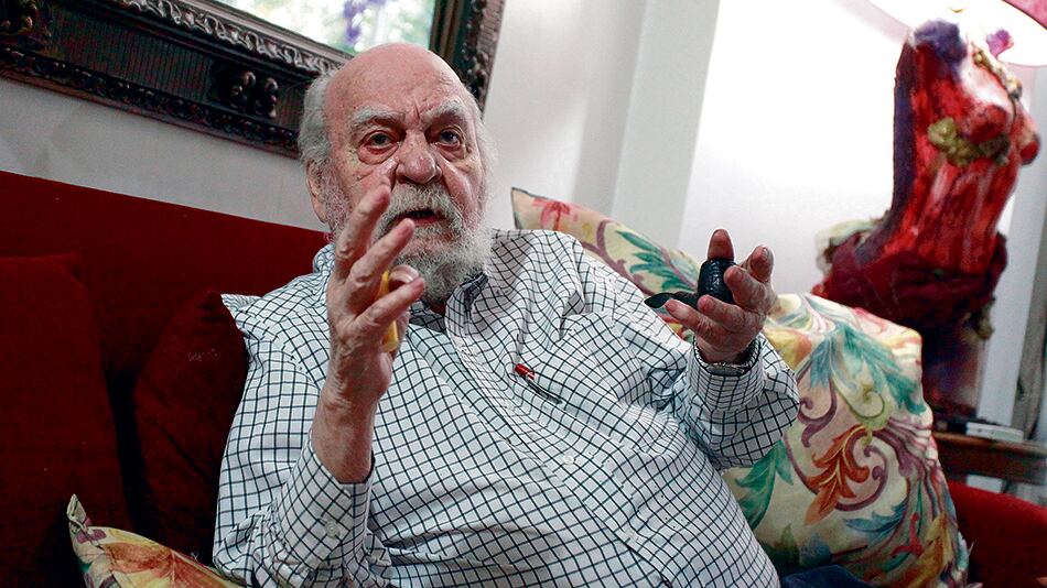 “Creo que tendría que volver al periodismo. Pero la máquina se va gastando. No tengo ese entusiasmo”, afirma Tito Cossa.