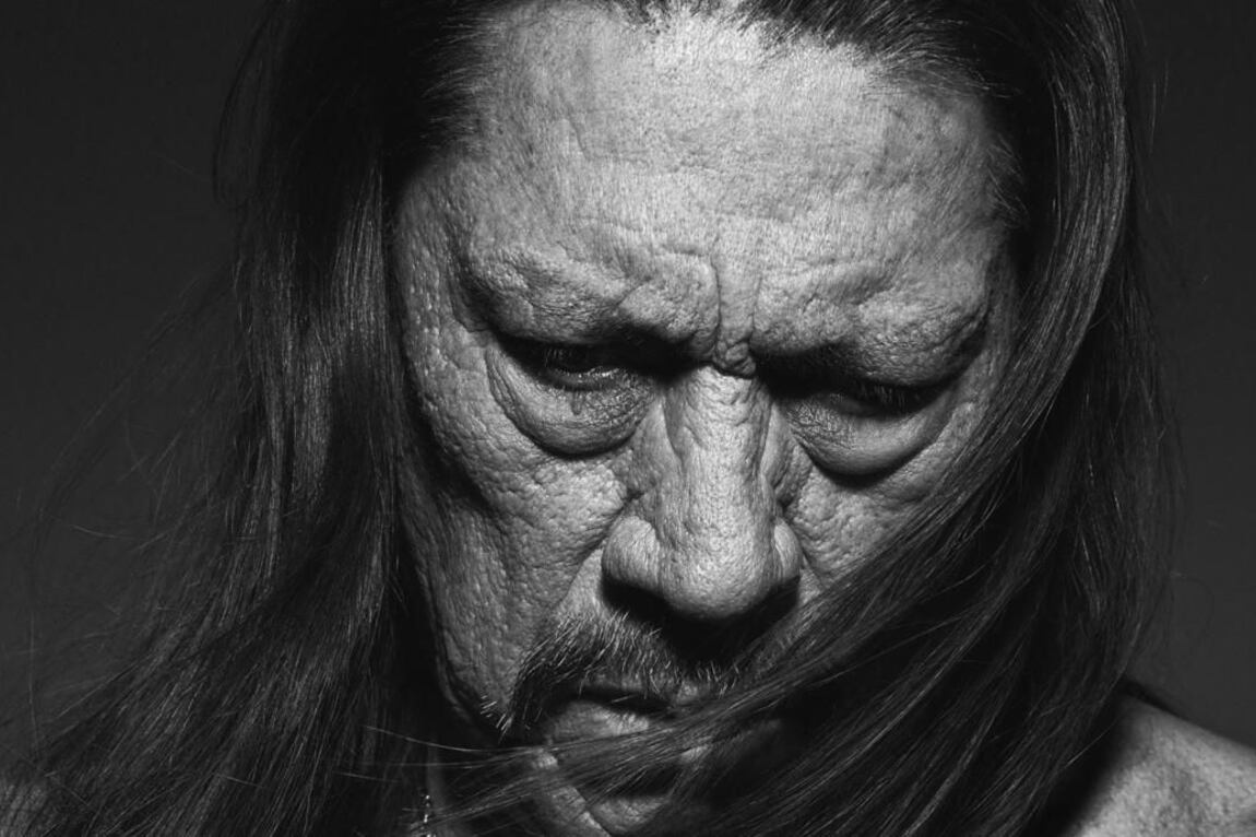 Con 76 años a cuestas, Trejo parece más fuerte y malo que nunca.