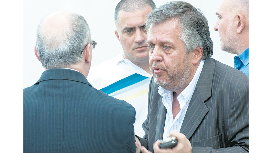 Un chat de la esposa del fiscal Stornelli aportó novedades.