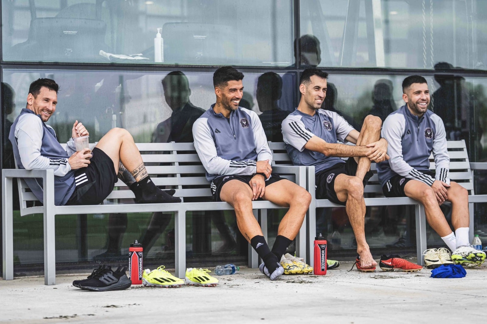 Messi, Suárez, Busquets y Alba: cuatro ex Barcelona a pura sonrisa