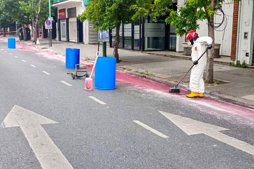 La zona fue evacuada en un radio de 50 metros y no hubo ni heridos ni intoxicados.