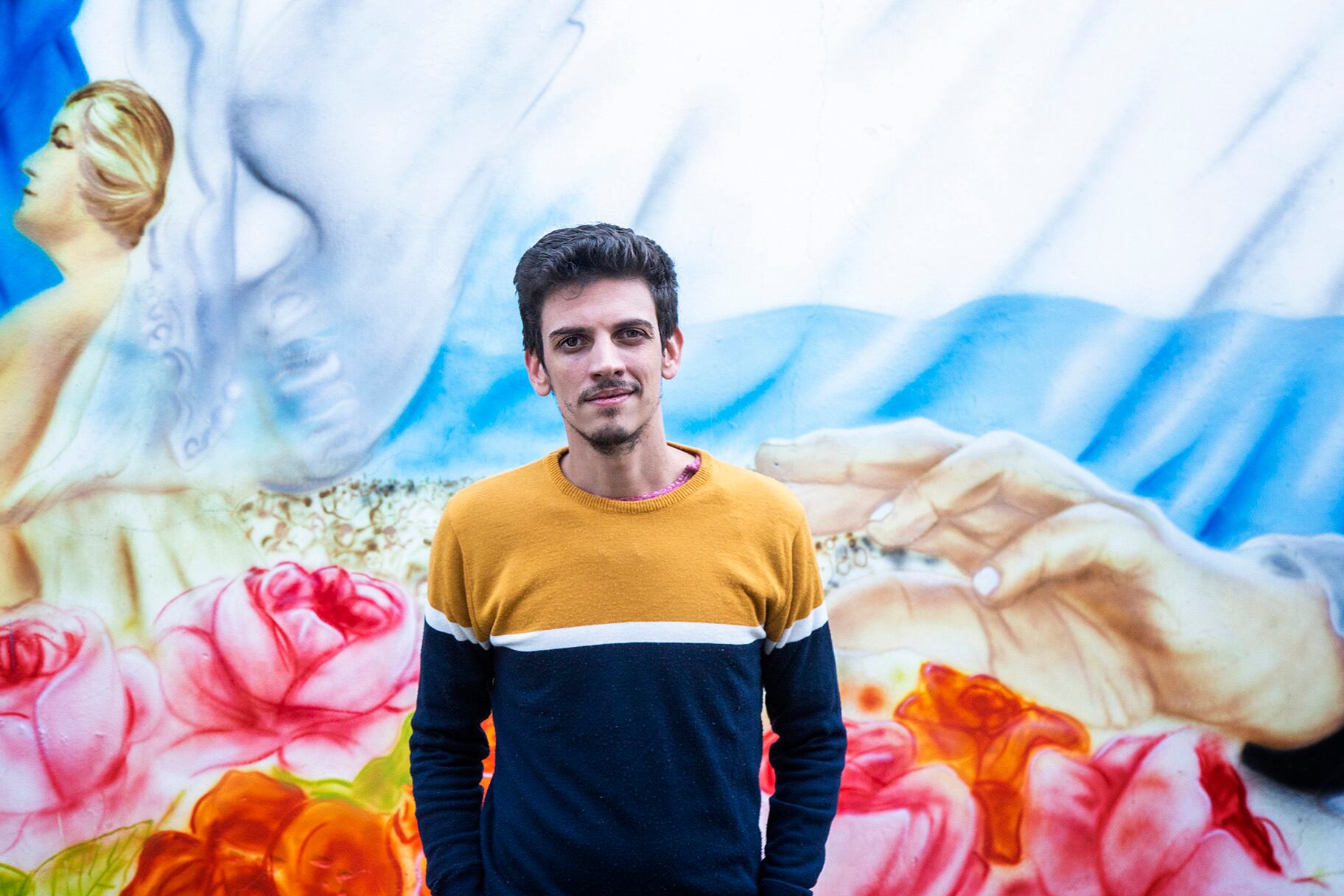 "Fuimos viendo las dificultades de ser mujer, trans, prostituta y pobre, es una cadena interminable de vulneración de derechos", dice el Padre Juan.