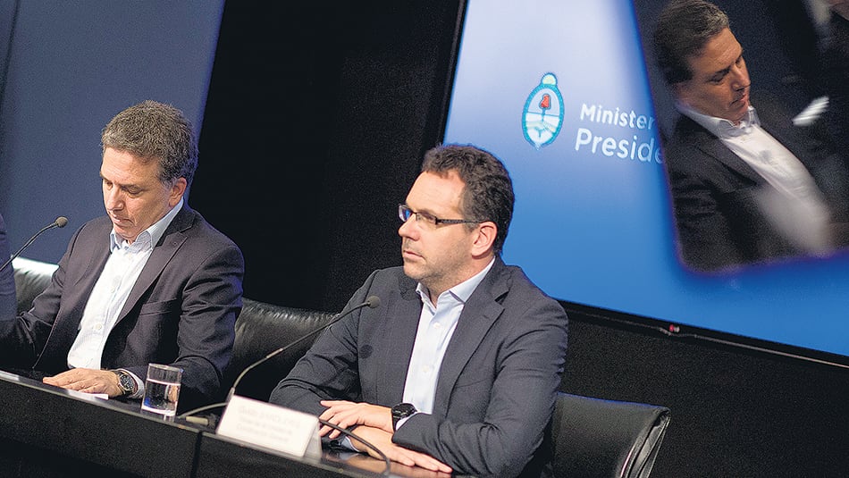 “Vamos a volver a corregir hacia abajo la estimación de crecimiento para este año”, admitió Sandleris.