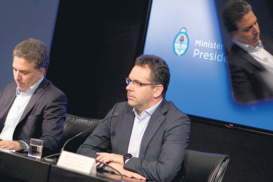 “Vamos a volver a corregir hacia abajo la estimación de crecimiento para este año”, admitió Sandleris.