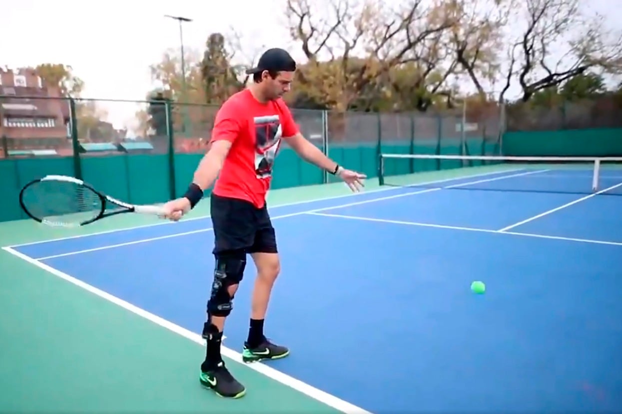 Juan Martín Del Potro, volvió a golpear la pelota en una cancha de tenis.