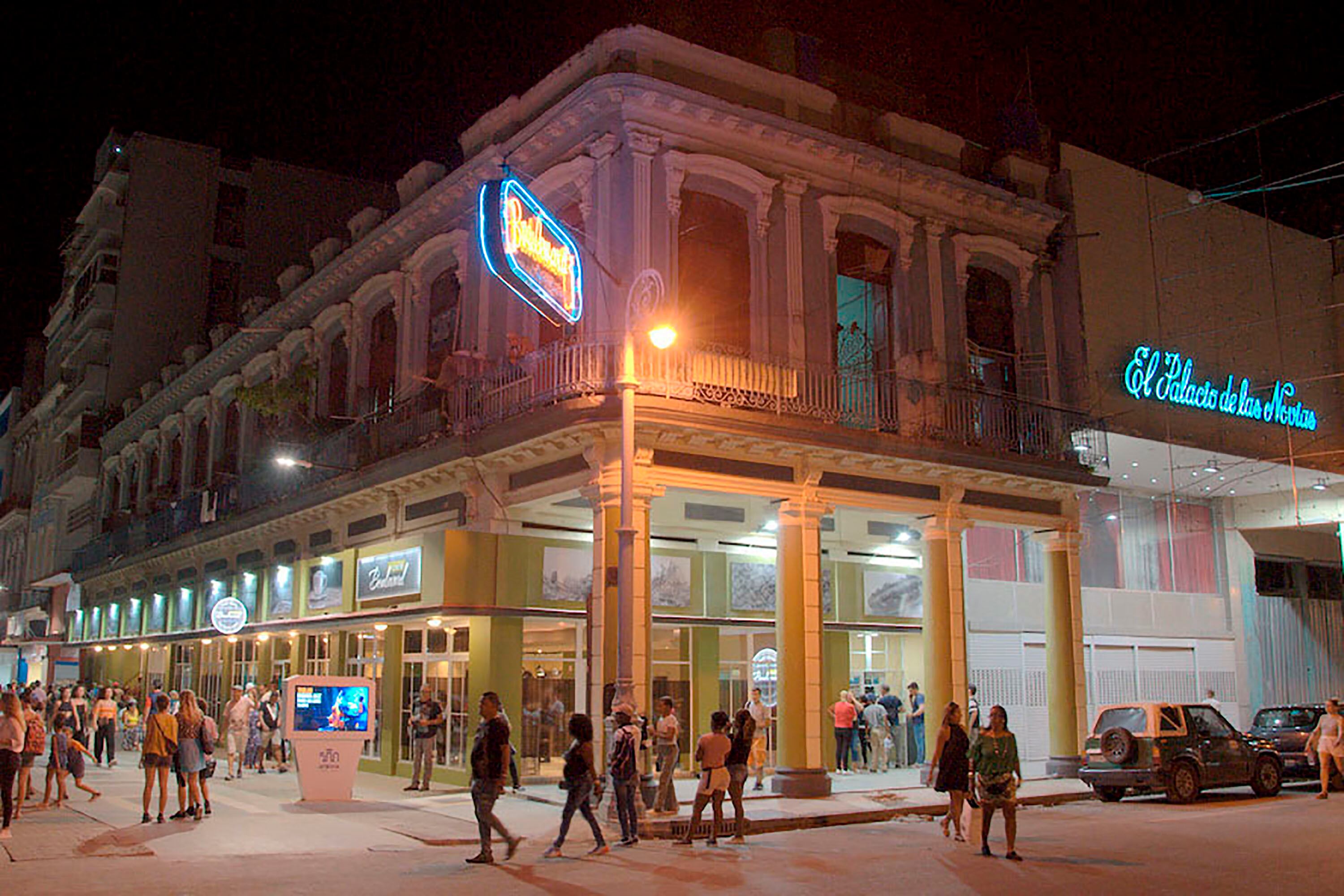 En Cuba, el dólar prevalece para el sector turístico.