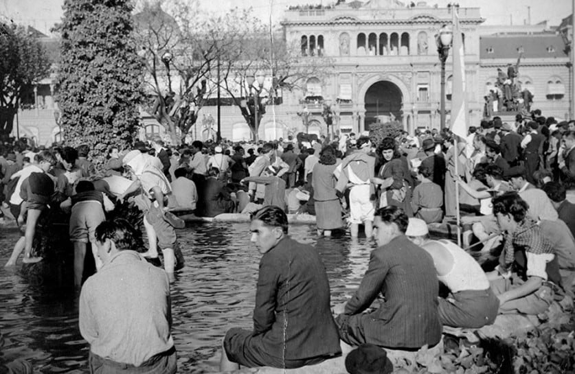 El 17 de octubre de 1945 y una imagen icónica del peronismo, retomada por Favio.
