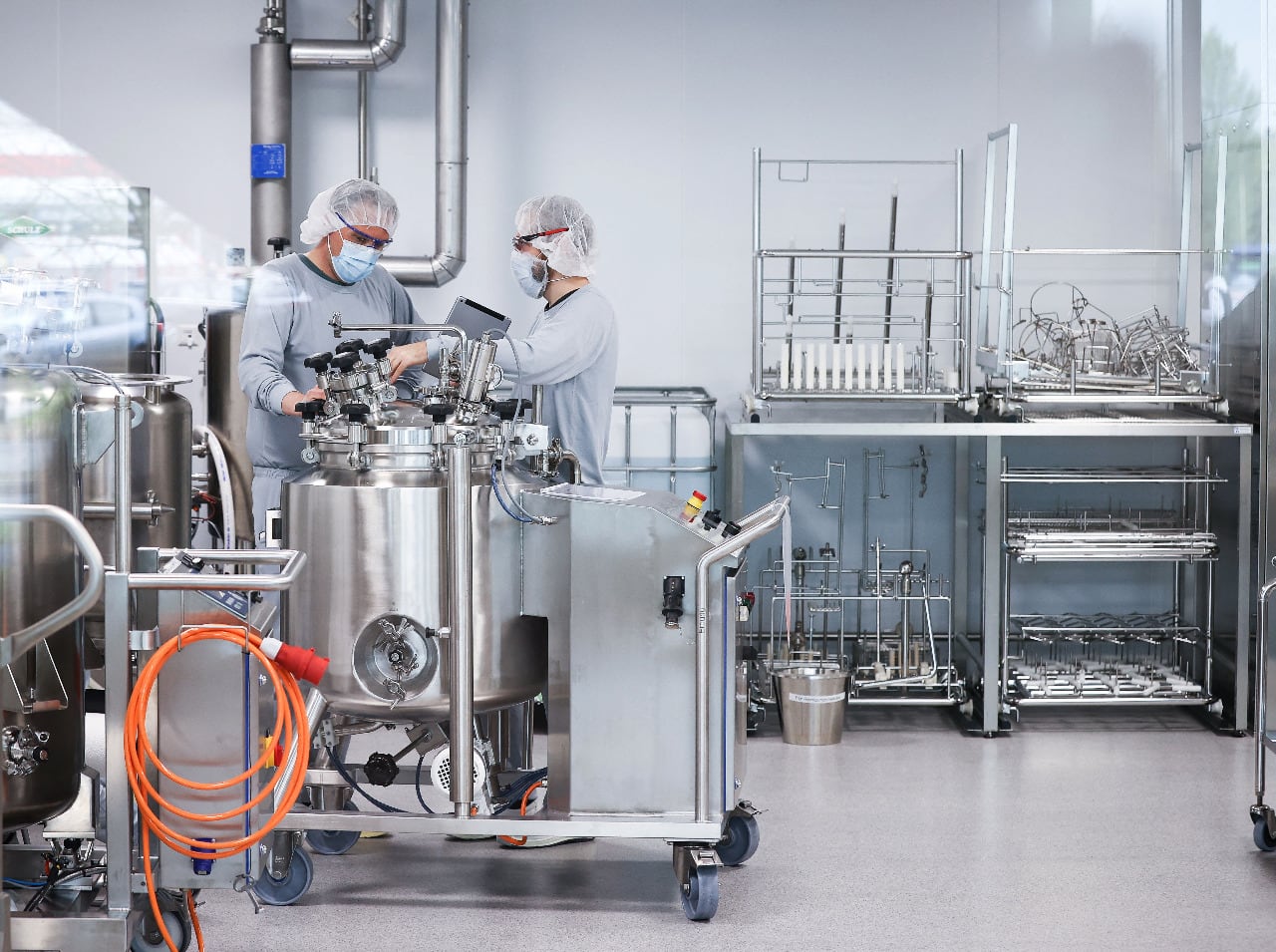 Planta de produccion de vacunas para el coronavirus del laboratorio Pfizer en Hamburgo, Alemania