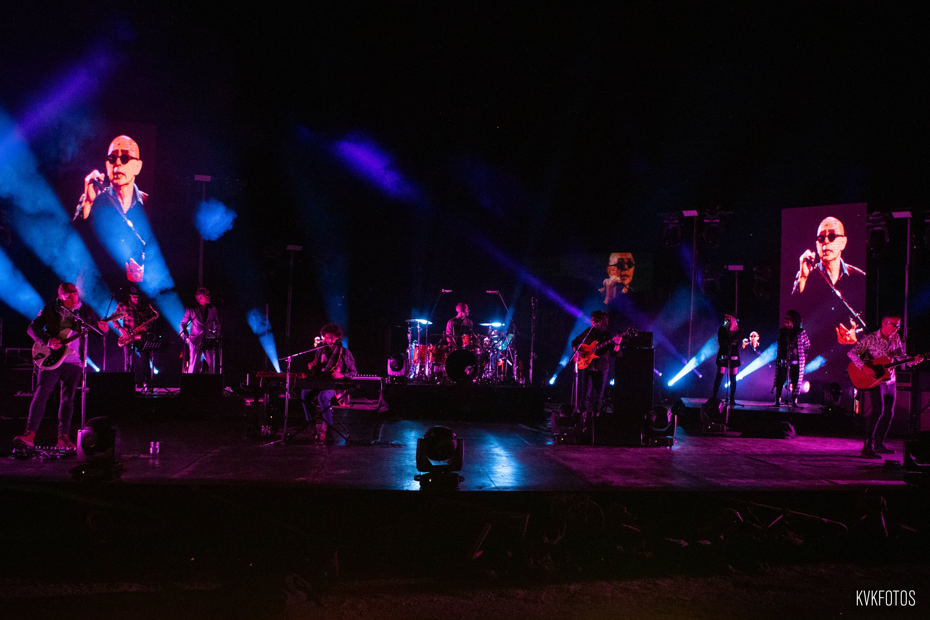 "Ya no puedo cumplir hazañas que prometí", cantó el Indio en "Encuentro con un ángel amateur".