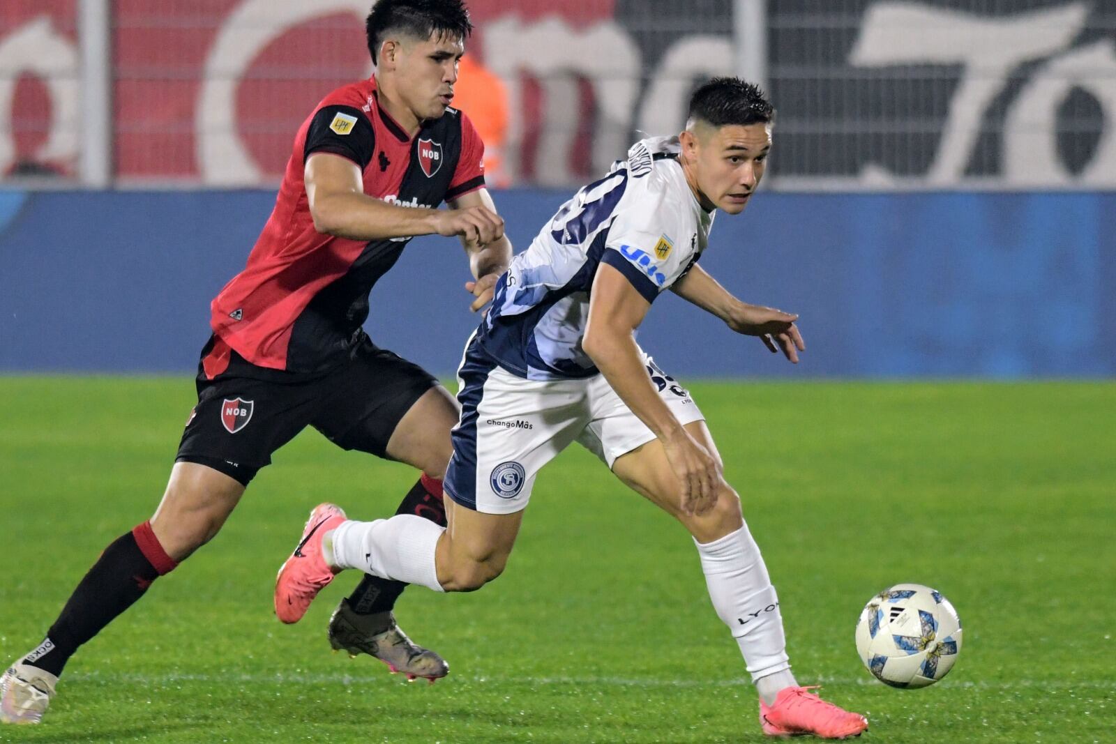 El duelo de las Lepras terminó sin goles.