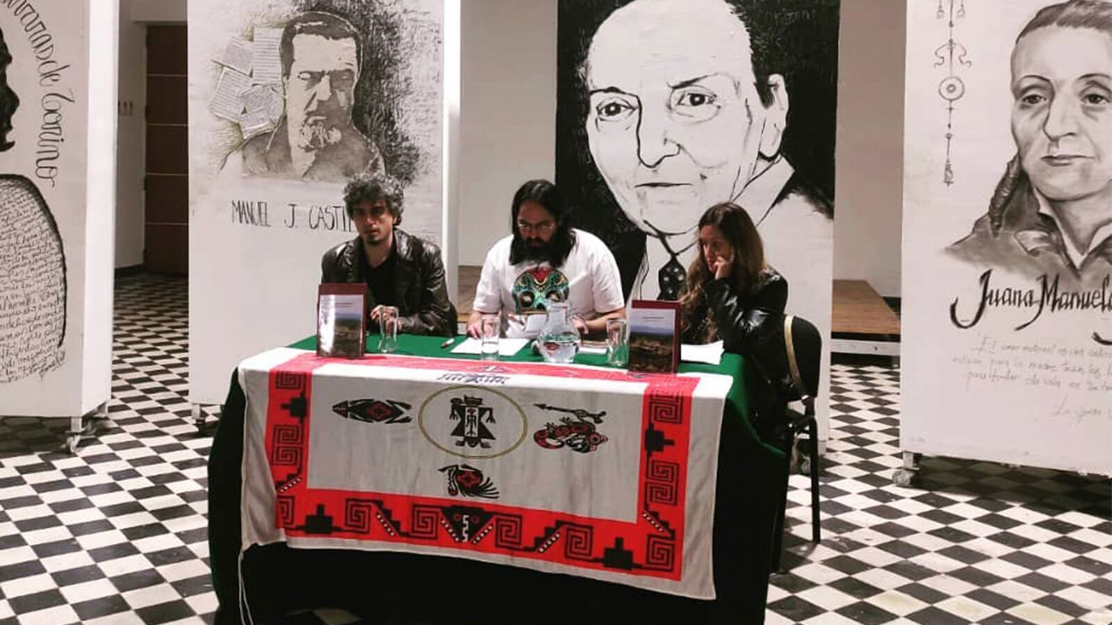 Daniel Medina, Guillermo Plaza (centro) y Betina Campuzano