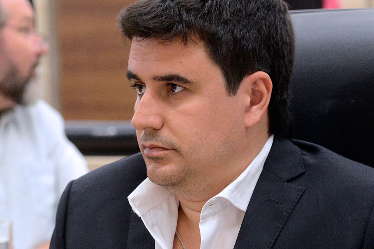 Toniolli exige a la provincia mayores subsidios.