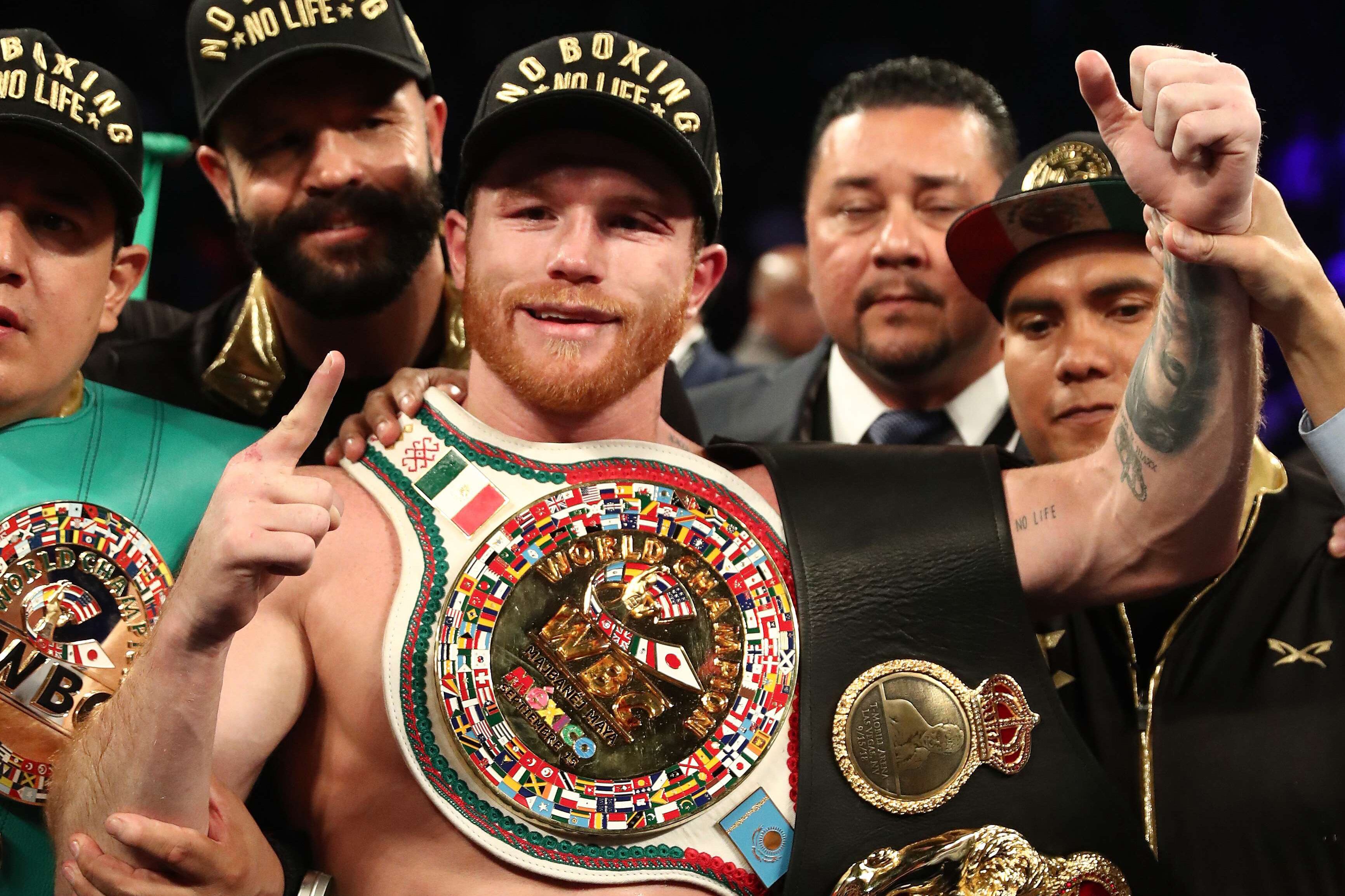 Canelo Álvarez tiene prevista su pelea unificatoria para el 2 de mayo. Difícil que se haga en Las Vegas.