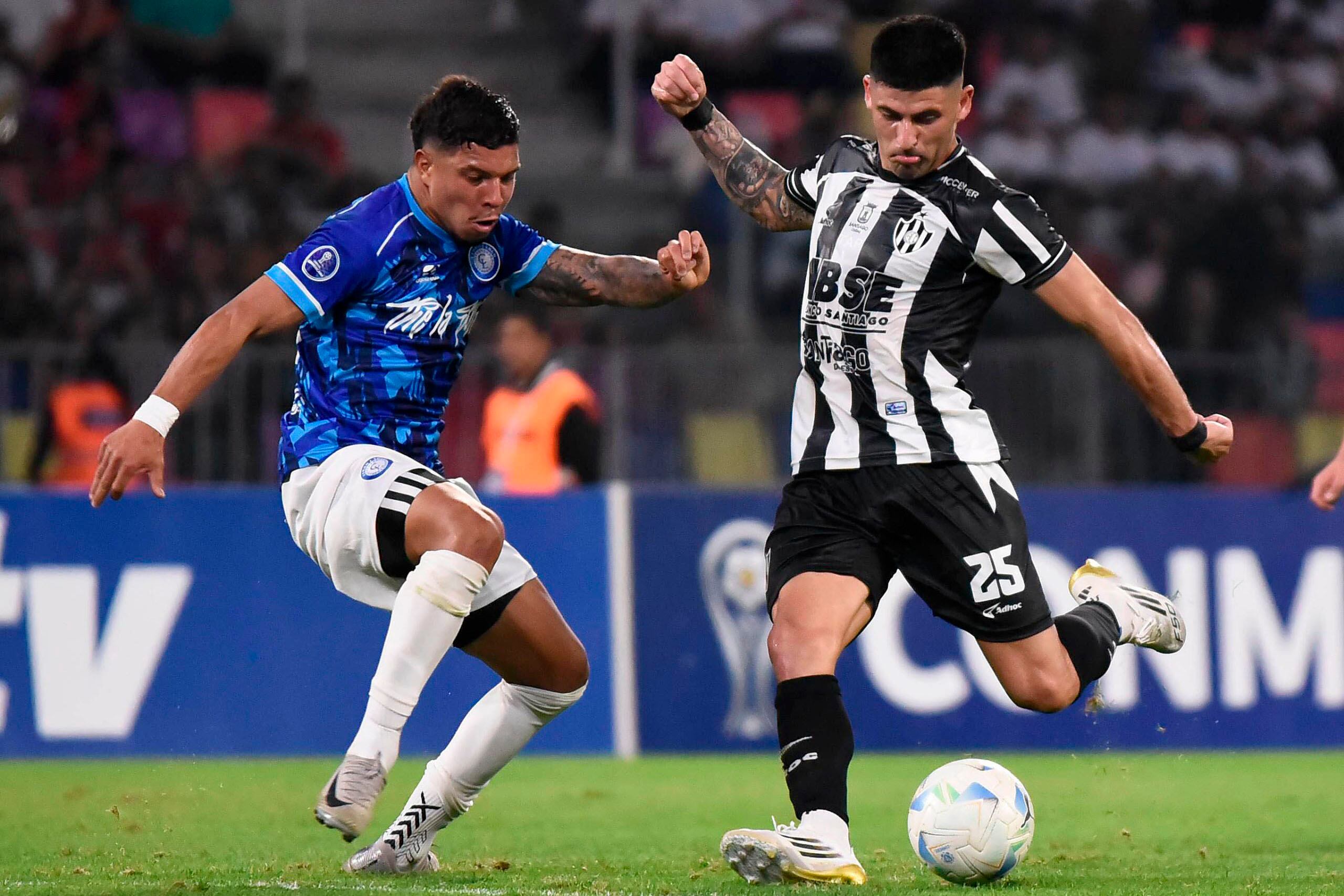 Santiagueños y uruguayos no pasaron del cero en el Madre de Ciudades