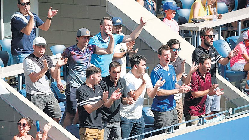 Los amigos de Del Potro en el palco que ocupan en el Arthur Ashe.