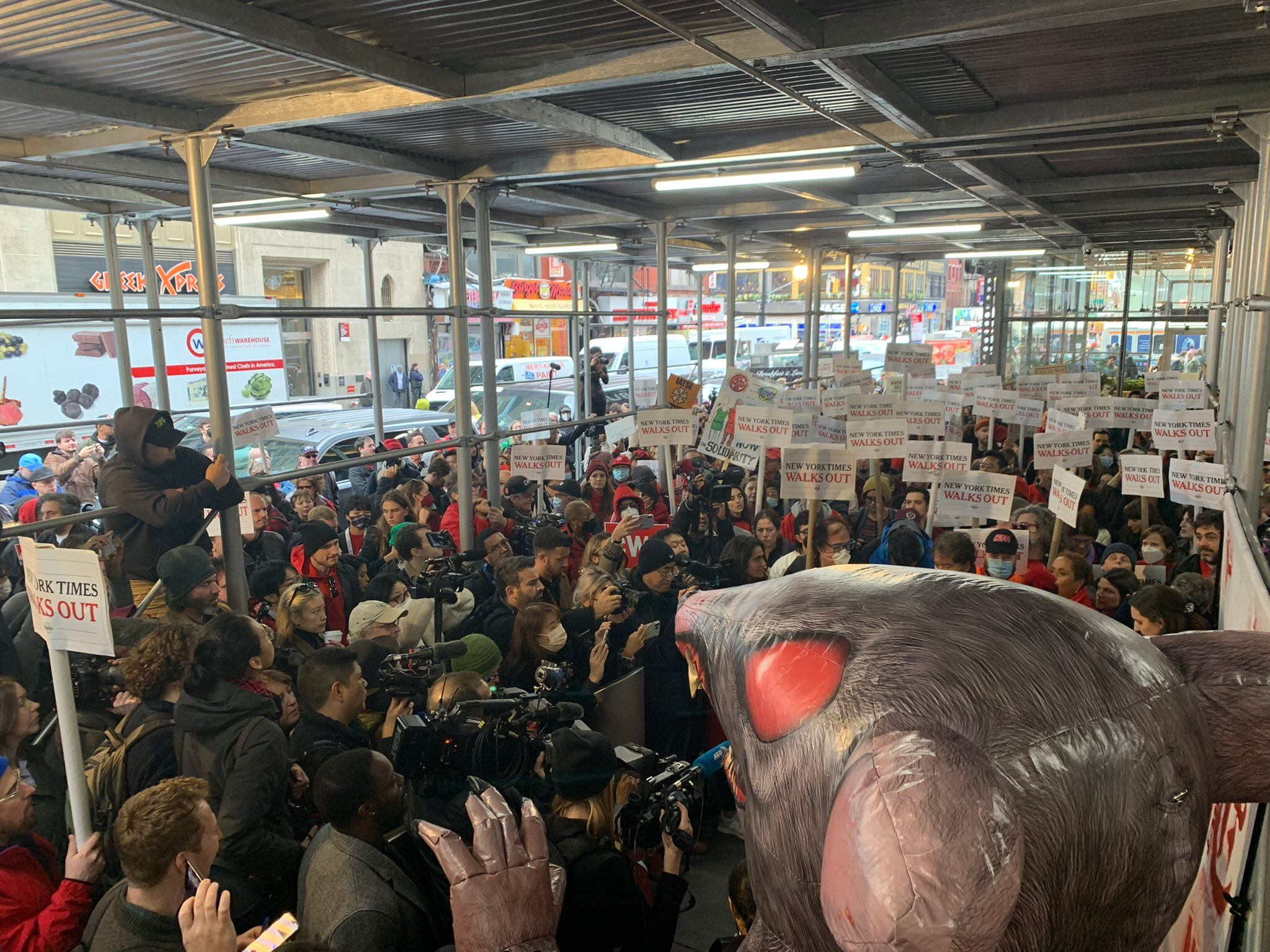 Twitter: @nyguild