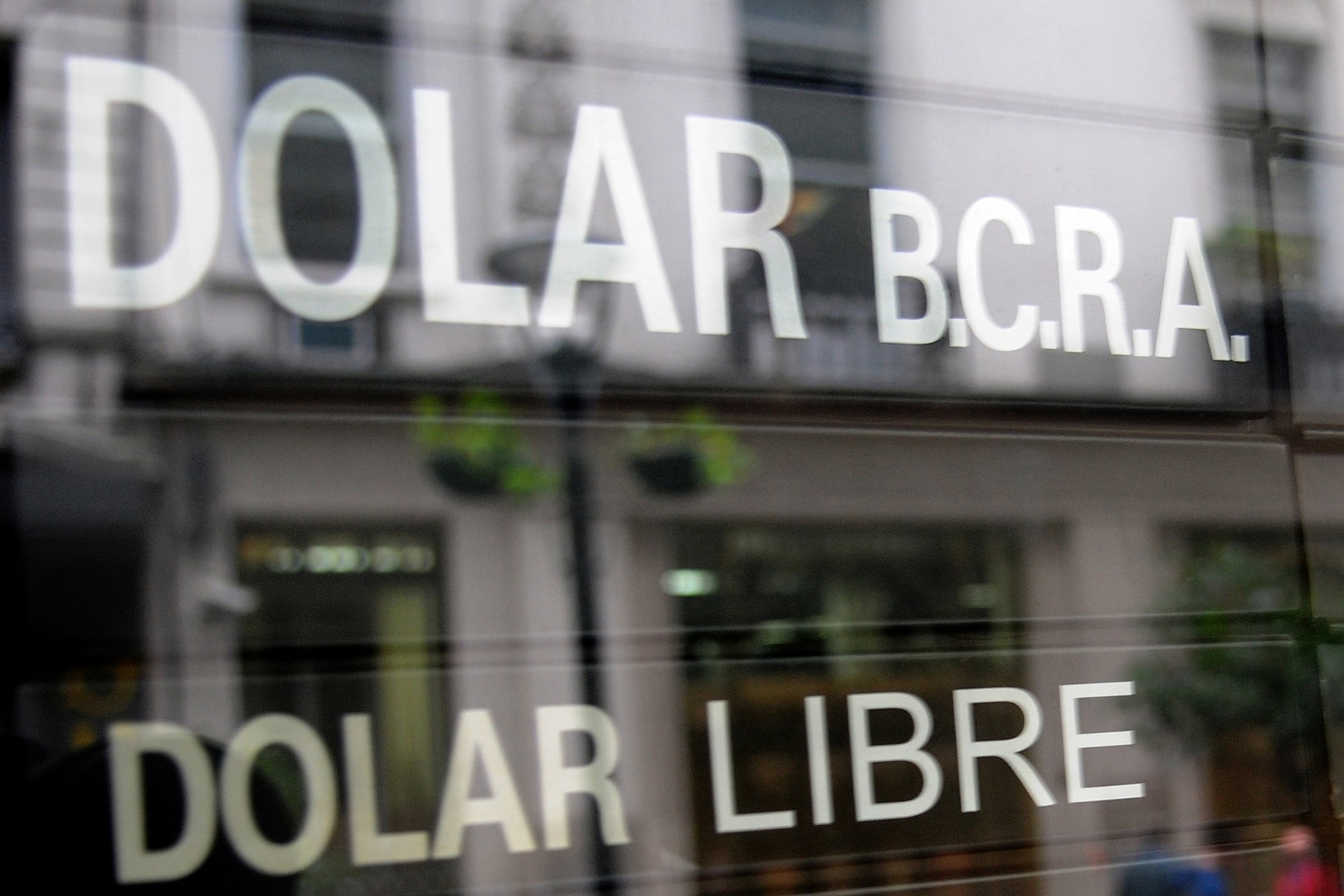El Banco Central compró 115 millones de dólares, aunque las reservas brutas cayeron en 20 millones hasta los 28.274 millones de dólares.